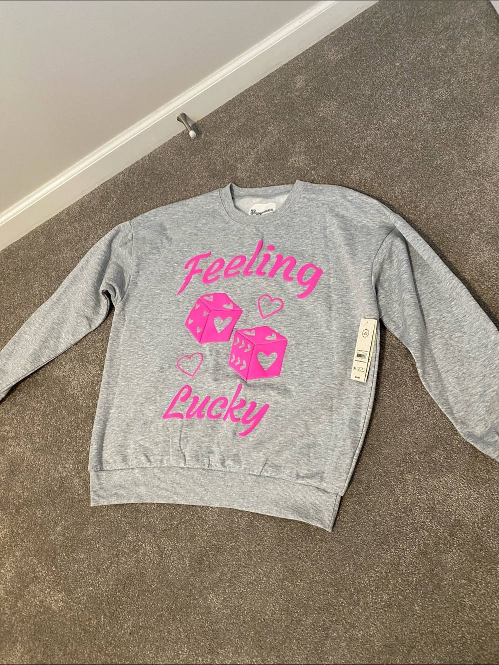 No Boundaries Light Gray Crewneck Sweatshirt and hot pink graphic